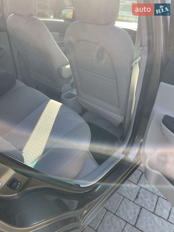 Седан Hyundai Accent 2008 в Ужгороді фото 13 Седан Hyundai Accent 2008 в Ужгороді