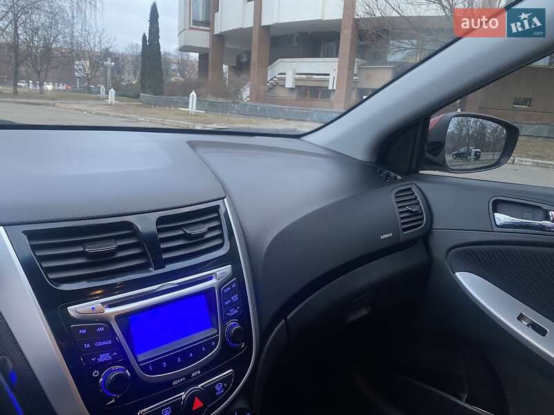 Седан Hyundai Accent 2012 в Виннице