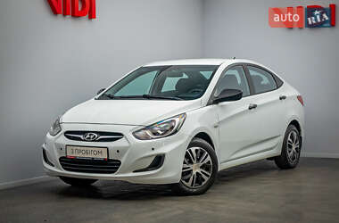 Седан Hyundai Accent 2013 в Києві