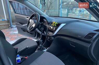 Седан Hyundai Accent 2012 в 
