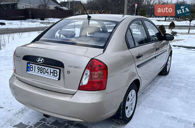 Седан Hyundai Accent 2009 в Миргороде