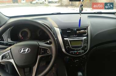 Седан Hyundai Accent 2011 в 