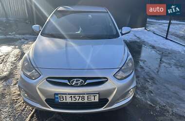 Седан Hyundai Accent 2011 в Полтаве