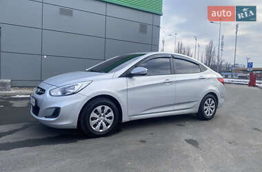 Седан Hyundai Accent 2016 в Києві