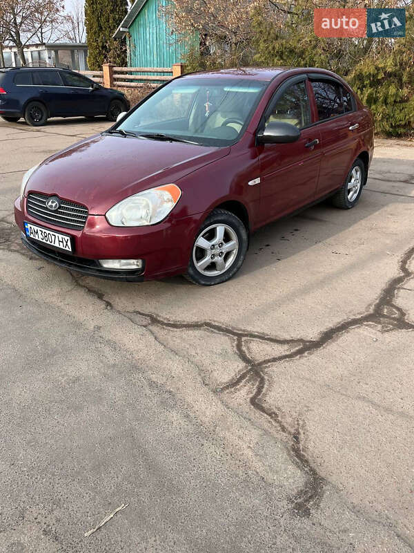 Седан Hyundai Accent 2008 в Бердичеве