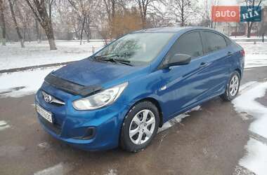 Седан Hyundai Accent 2013 в Чернигове