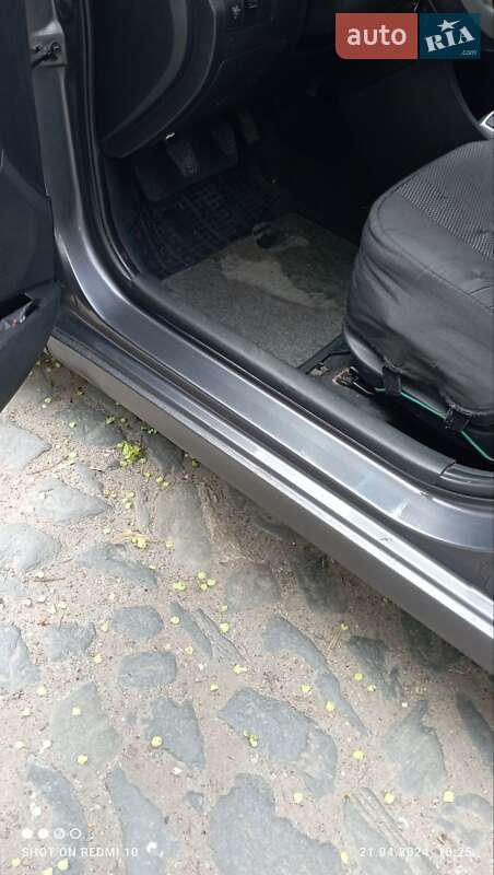 Седан Hyundai Accent 2012 в Харькове