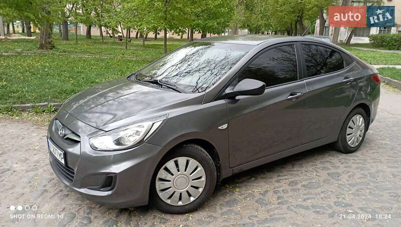 Седан Hyundai Accent 2012 в Харькове