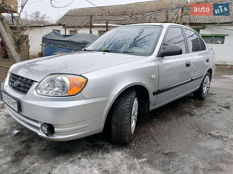 Седан Hyundai Accent 2003 в Краснограді
