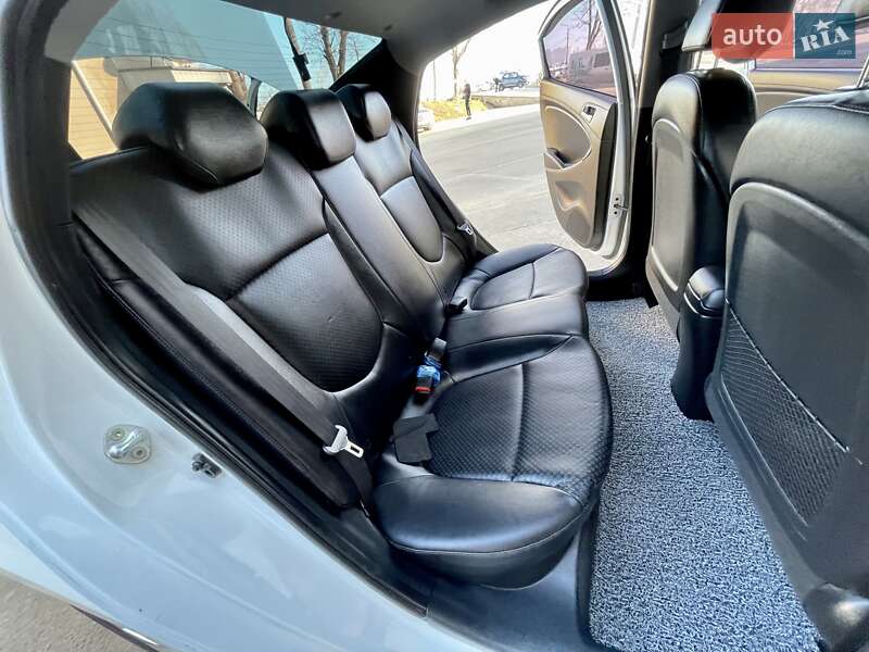 Седан Hyundai Accent 2016 в Одессе