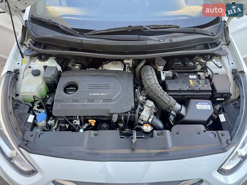 Седан Hyundai Accent 2016 в Одессе