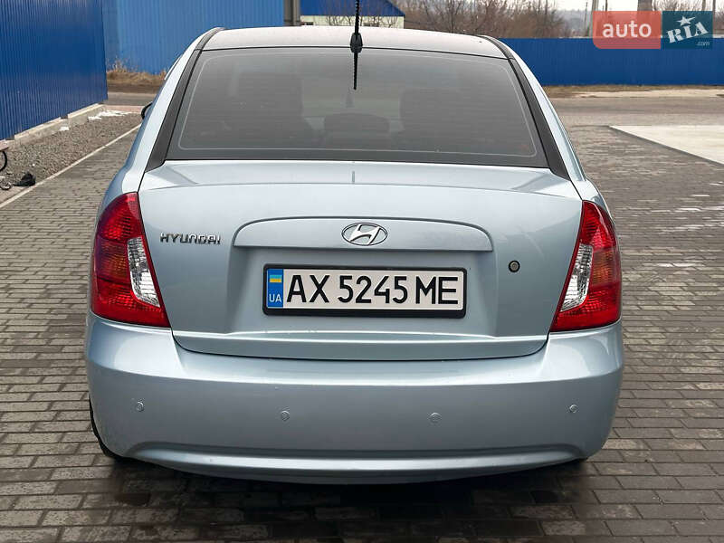 Седан Hyundai Accent 2007 в Ржищеве