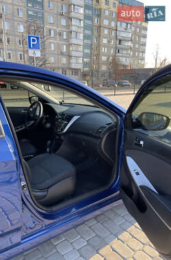 Седан Hyundai Accent 2012 в 