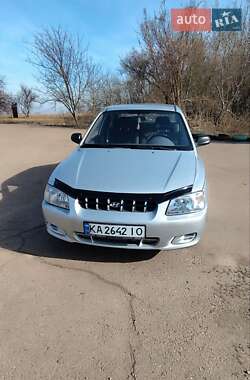 Седан Hyundai Accent 2001 в Прилуках