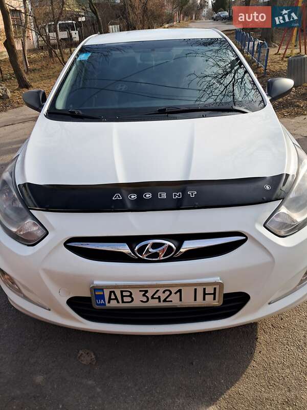 Седан Hyundai Accent 2012 в Вінниці