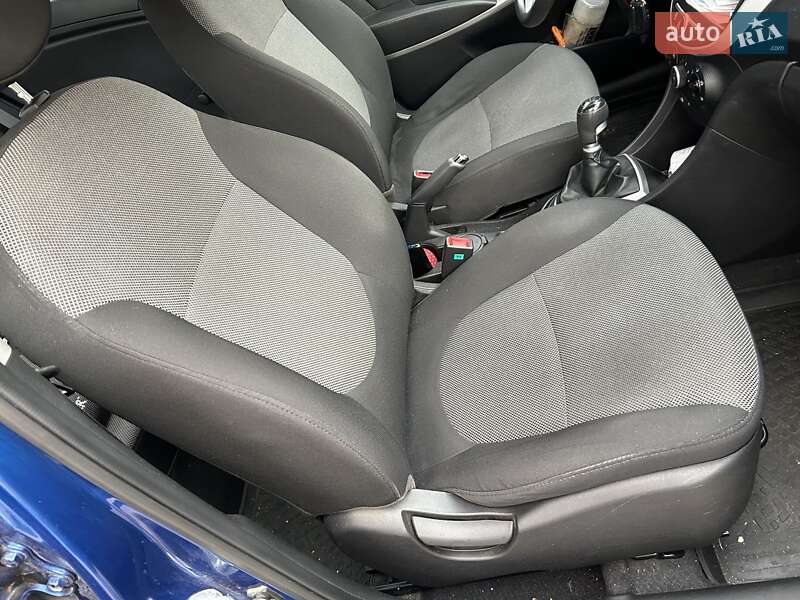Седан Hyundai Accent 2011 в Ковеле
