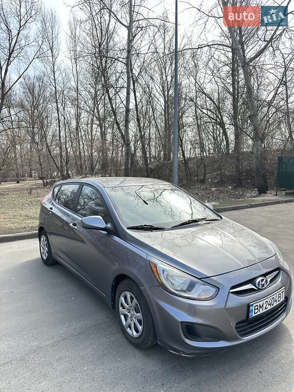 Хэтчбек Hyundai Accent 2013 в Сумах
