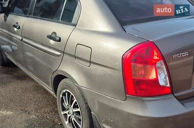 Седан Hyundai Accent 2010 в Чернигове