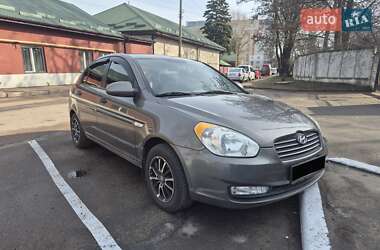 Седан Hyundai Accent 2010 в Чернигове