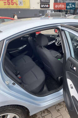 Седан Hyundai Accent 2011 в 