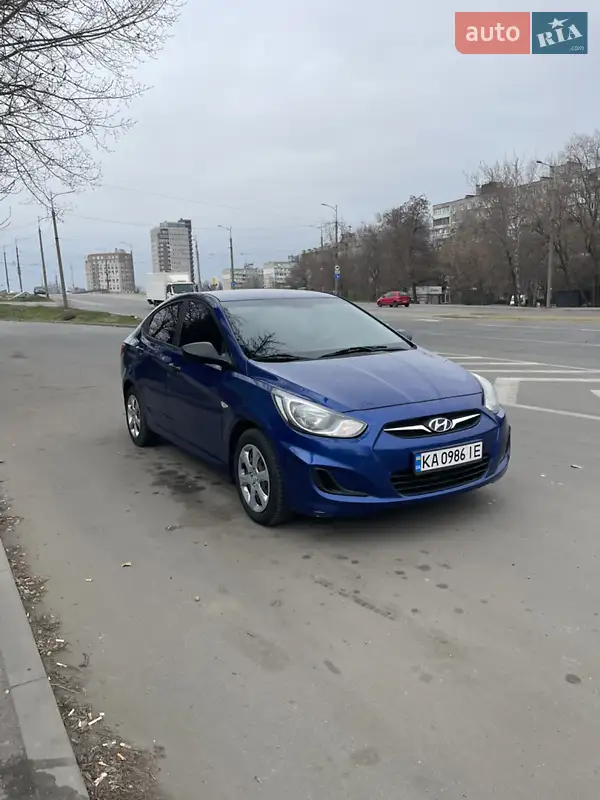 Седан Hyundai Accent 2013 в 