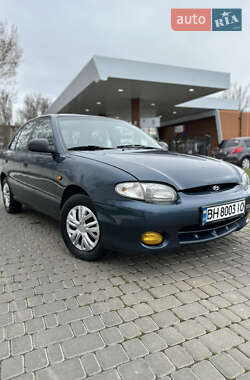 Ліфтбек Hyundai Accent 1998 в Одесі