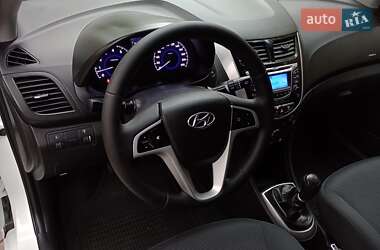 Седан Hyundai Accent 2013 в Запоріжжі