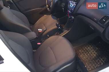 Седан Hyundai Accent 2012 в 