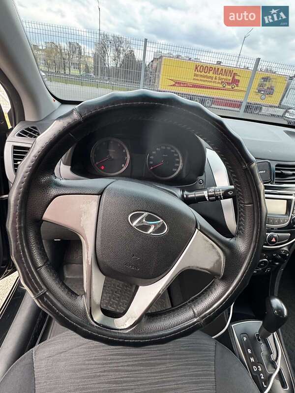 Седан Hyundai Accent 2016 в Киеве