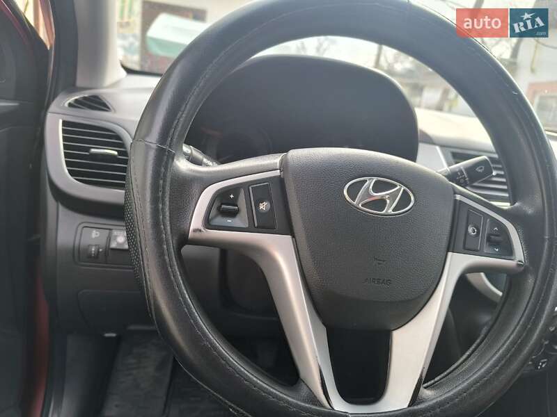 Седан Hyundai Accent 2012 в Николаеве фото 18 Седан Hyundai Accent 2012 в Николаеве