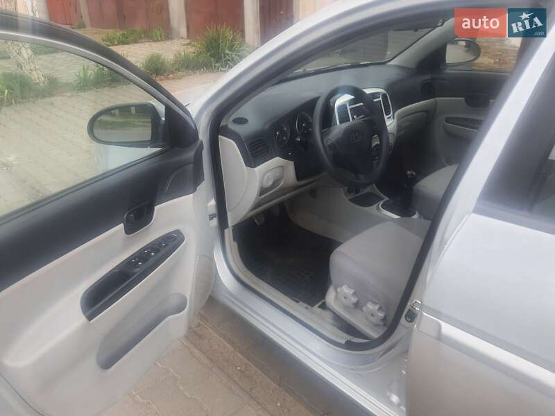 Седан Hyundai Accent 2008 в Одесі