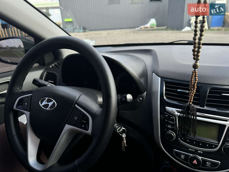 Седан Hyundai Accent 2013 в Черкассах