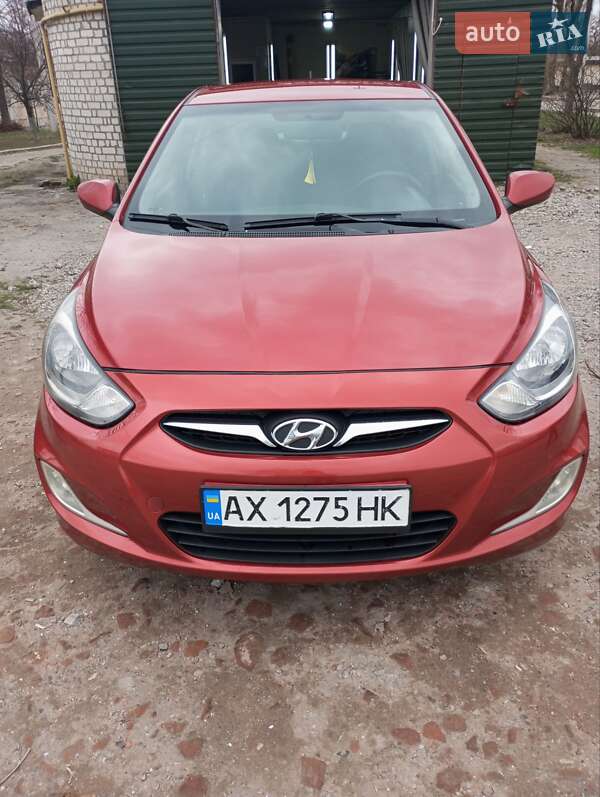Седан Hyundai Accent 2013 в Харкові