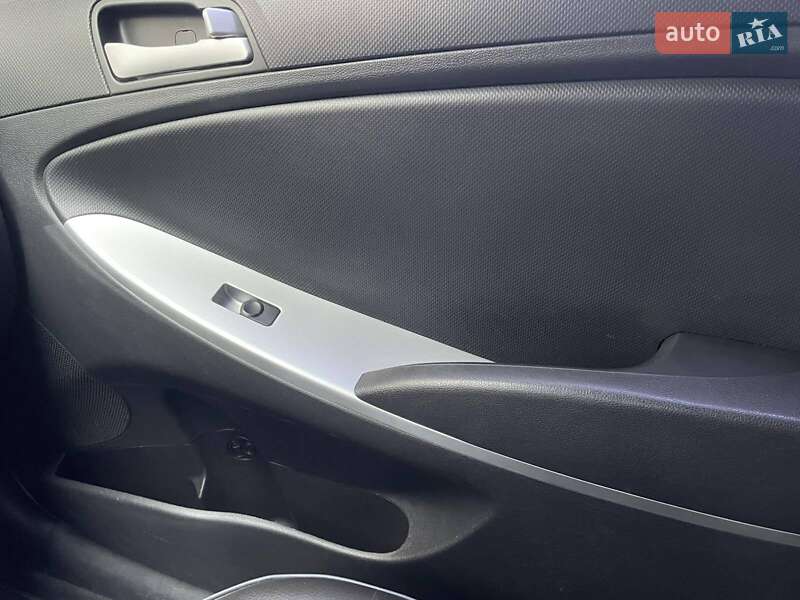Седан Hyundai Accent 2011 в Броварах