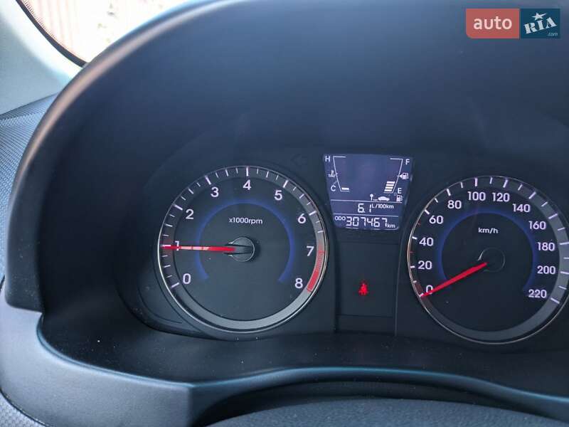 Седан Hyundai Accent 2013 в Звягелі