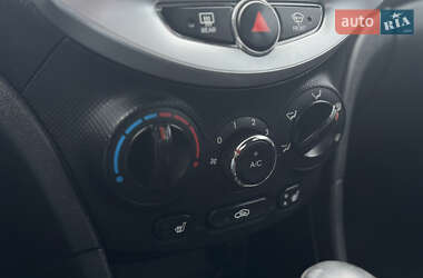 Седан Hyundai Accent 2011 в 