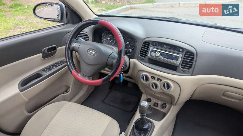 Седан Hyundai Accent 2007 в Киеве