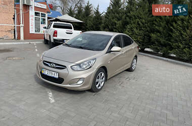 Седан Hyundai Accent 2011 в 