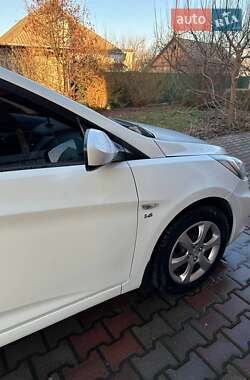 Седан Hyundai Accent 2011 в 