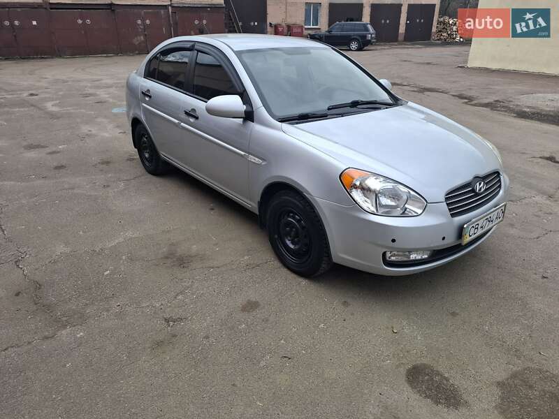 Седан Hyundai Accent 2008 в Чернигове