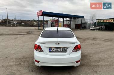 Седан Hyundai Accent 2013 в 