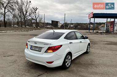 Седан Hyundai Accent 2013 в 