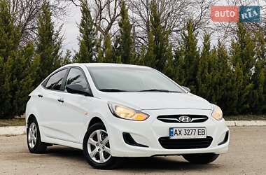 Седан Hyundai Accent 2013 в 