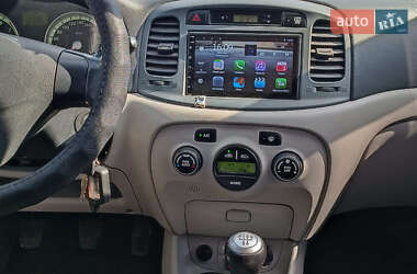 Седан Hyundai Accent 2008 в 