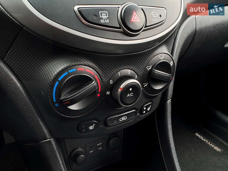 Седан Hyundai Accent 2016 в Киеве