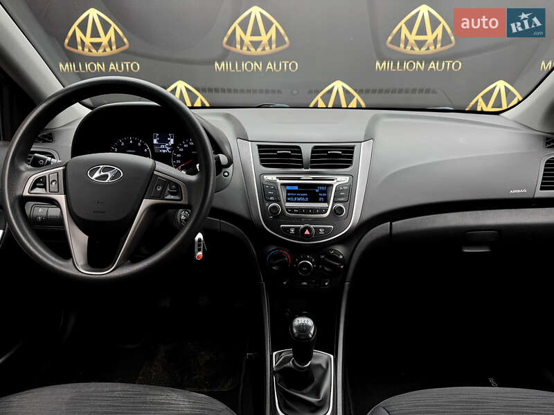 Седан Hyundai Accent 2016 в Киеве