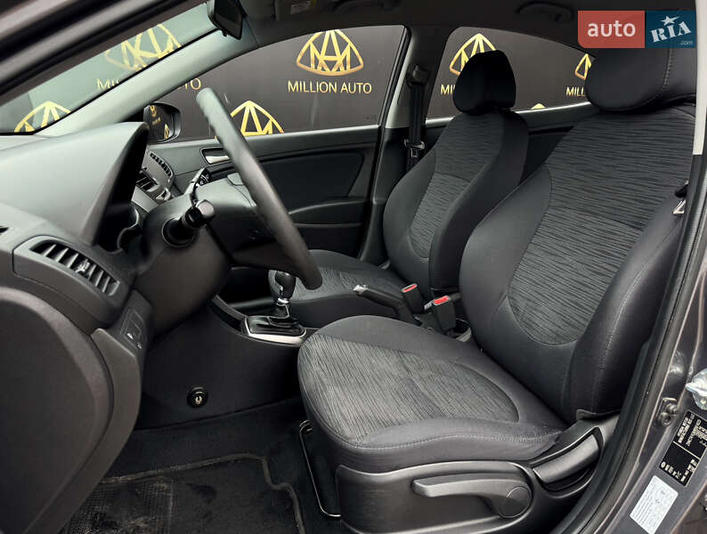 Седан Hyundai Accent 2016 в Киеве