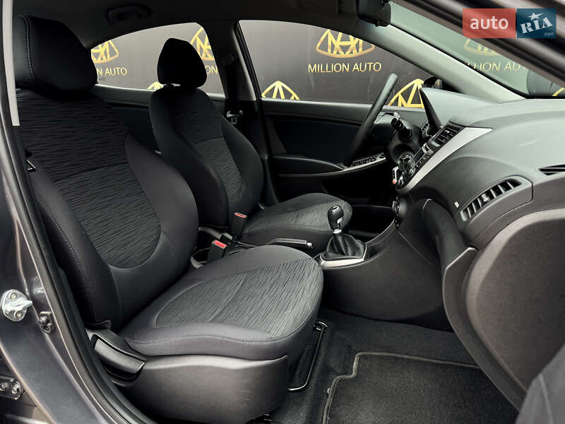 Седан Hyundai Accent 2016 в Киеве
