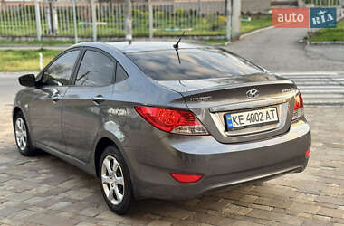 Седан Hyundai Accent 2013 в 