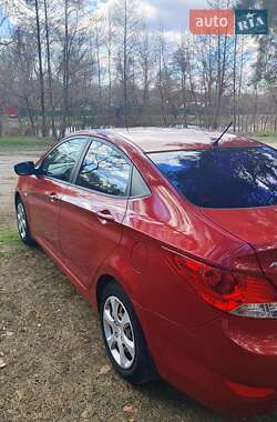 Седан Hyundai Accent 2013 в 